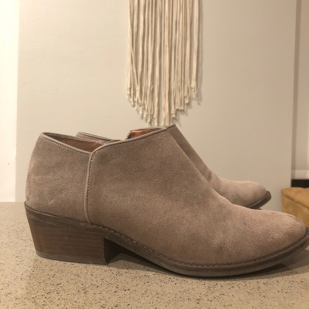 Lucky Brand Taupe Booties
